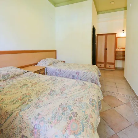 Garden Club Курортный комплекс 4*